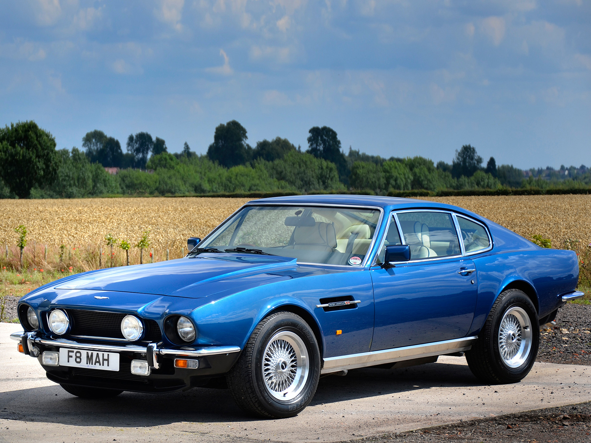 Aston Martin V8 Vantage engine