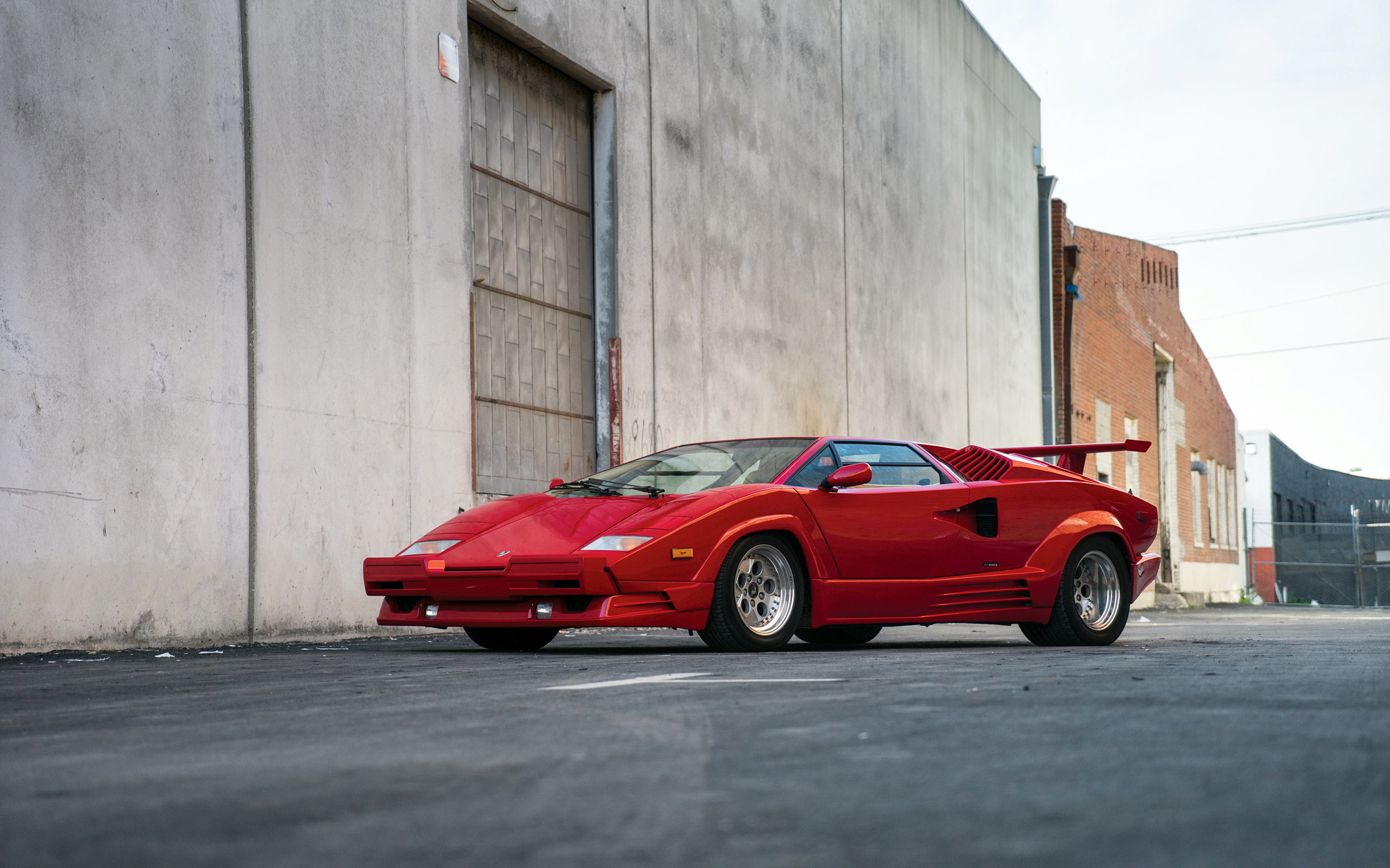 1989 Lamborghini Countach 25th Anniverary Wallpapers | SuperCars.net