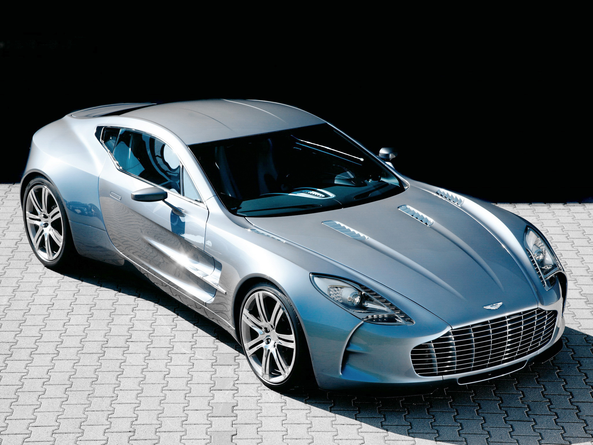 2010 Aston Martin One 77