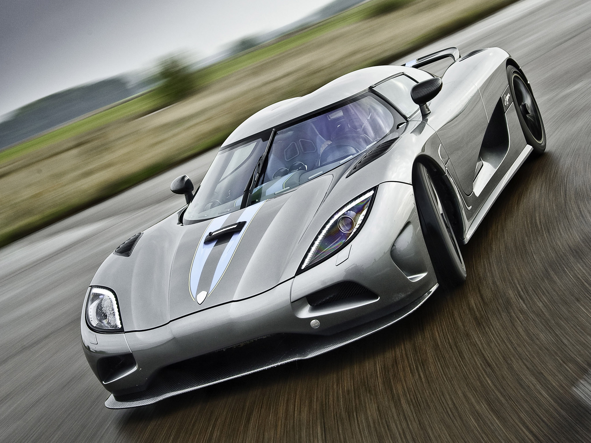 Моделька Koenigsegg CCX