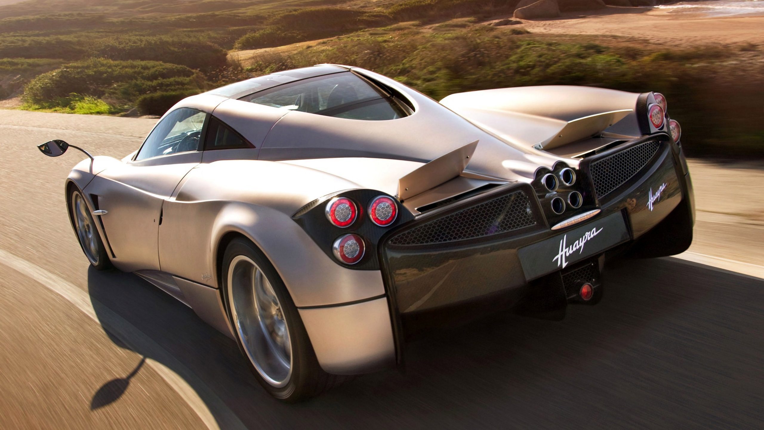 Pagani Huayra РѕР±РѕРё