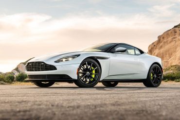 Aston Martin DB11 AMR