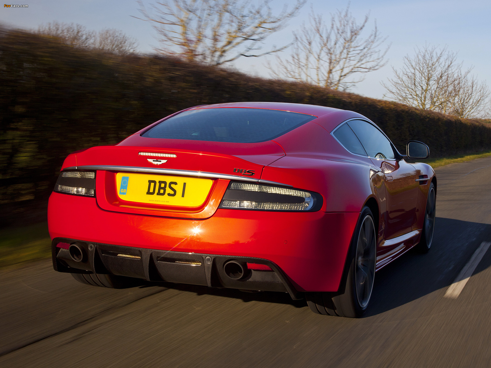 Luxury And Power Combined: The 2012 Aston Martin DBS Ultimate