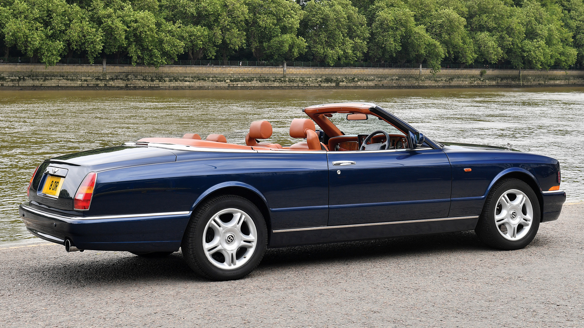 Vintage Elegance: 1995 Bentley Azure