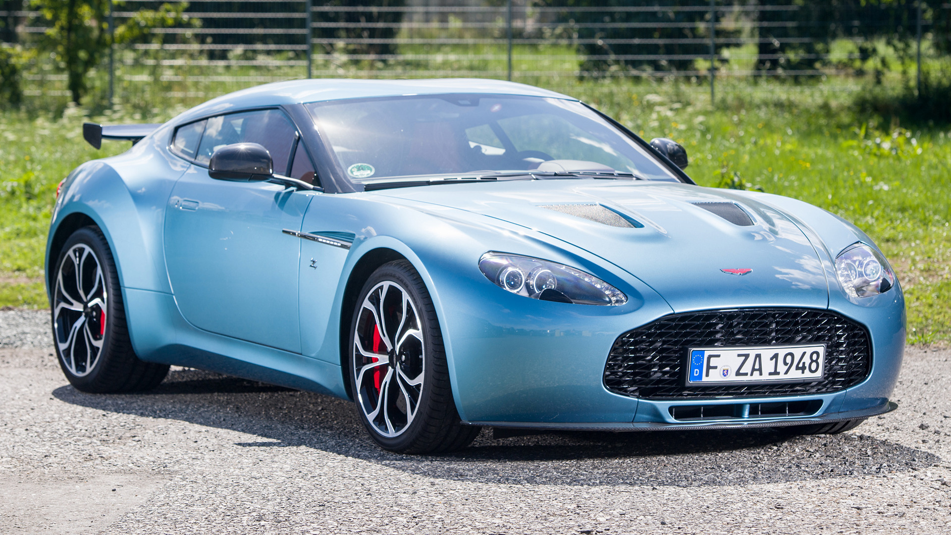 Aston Martin n24 v12 Zagato Grid