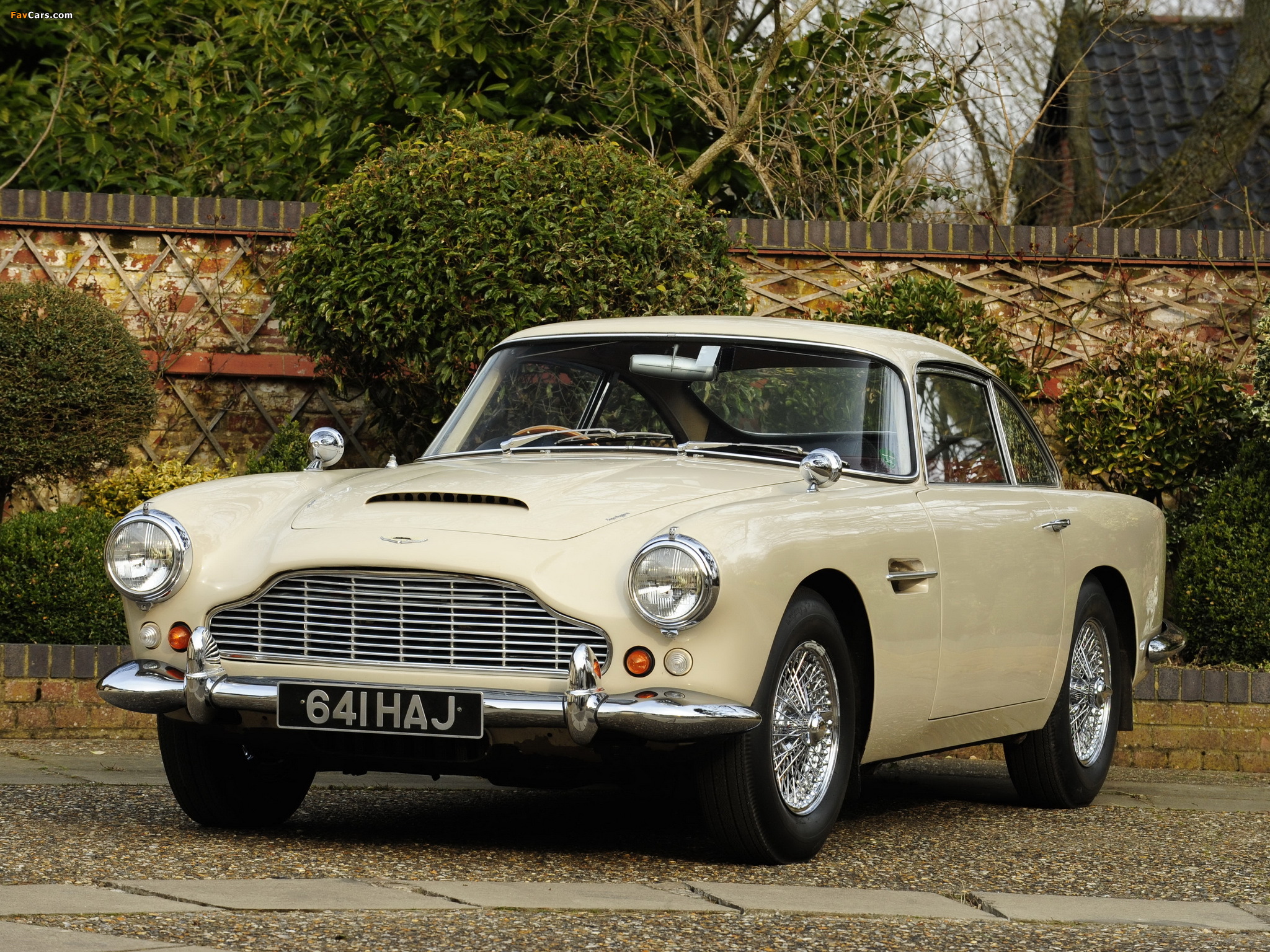 Стар инглиш. Aston Martin db4 1961.