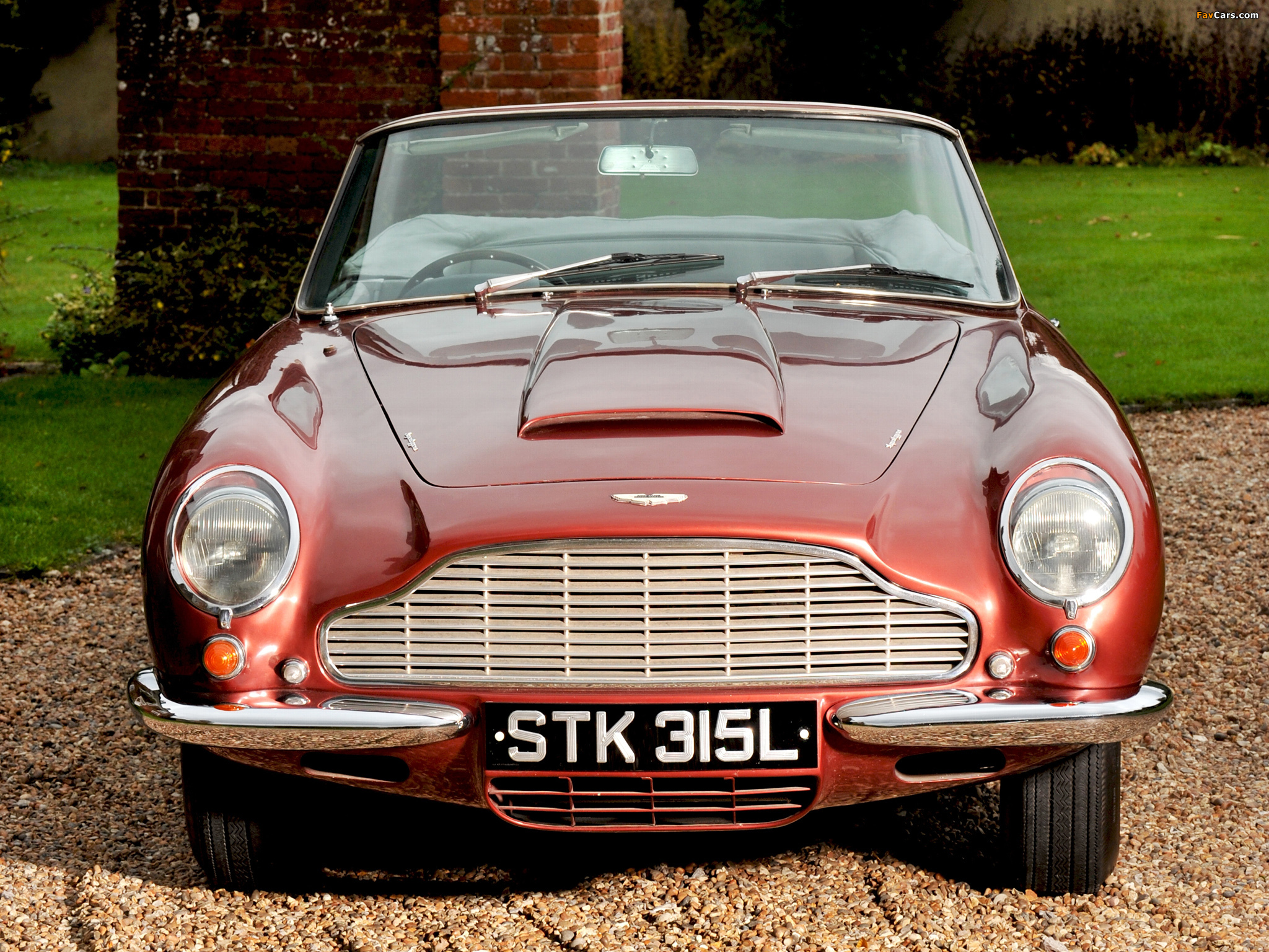 The Timeless Classic: 1965 Aston Martin DB6