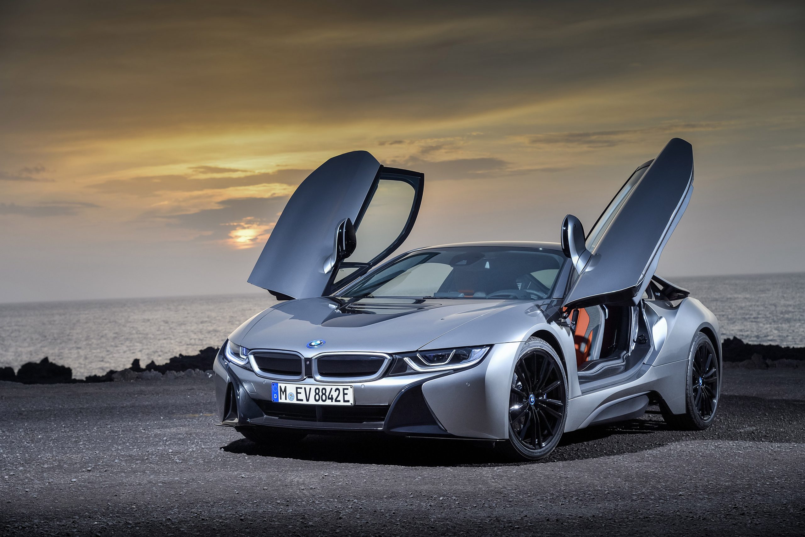 Photo gallery of the stunning BMW i8 - 1/11