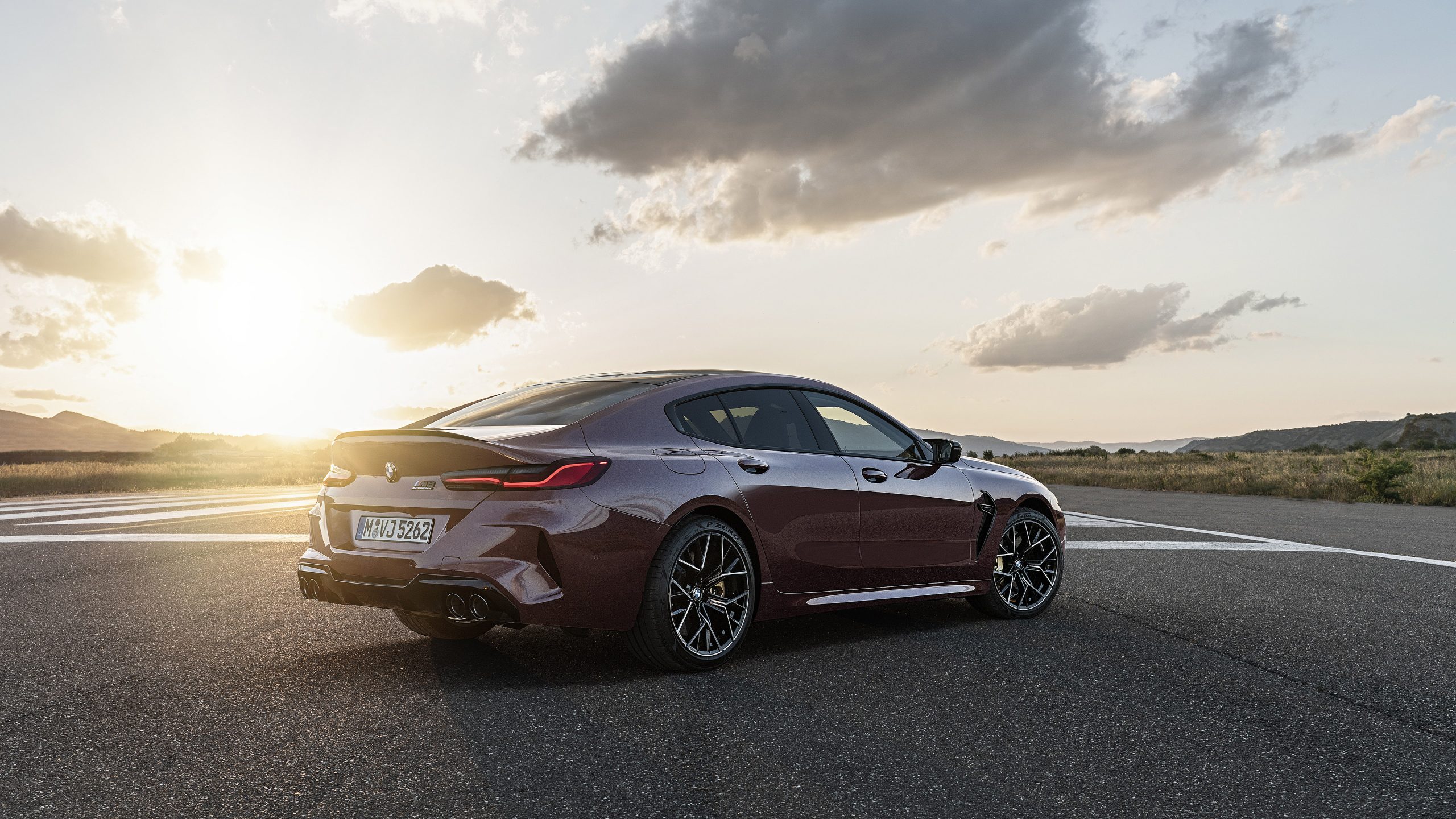 2020 BMW M8 Competition Wallpapers | SuperCars.net