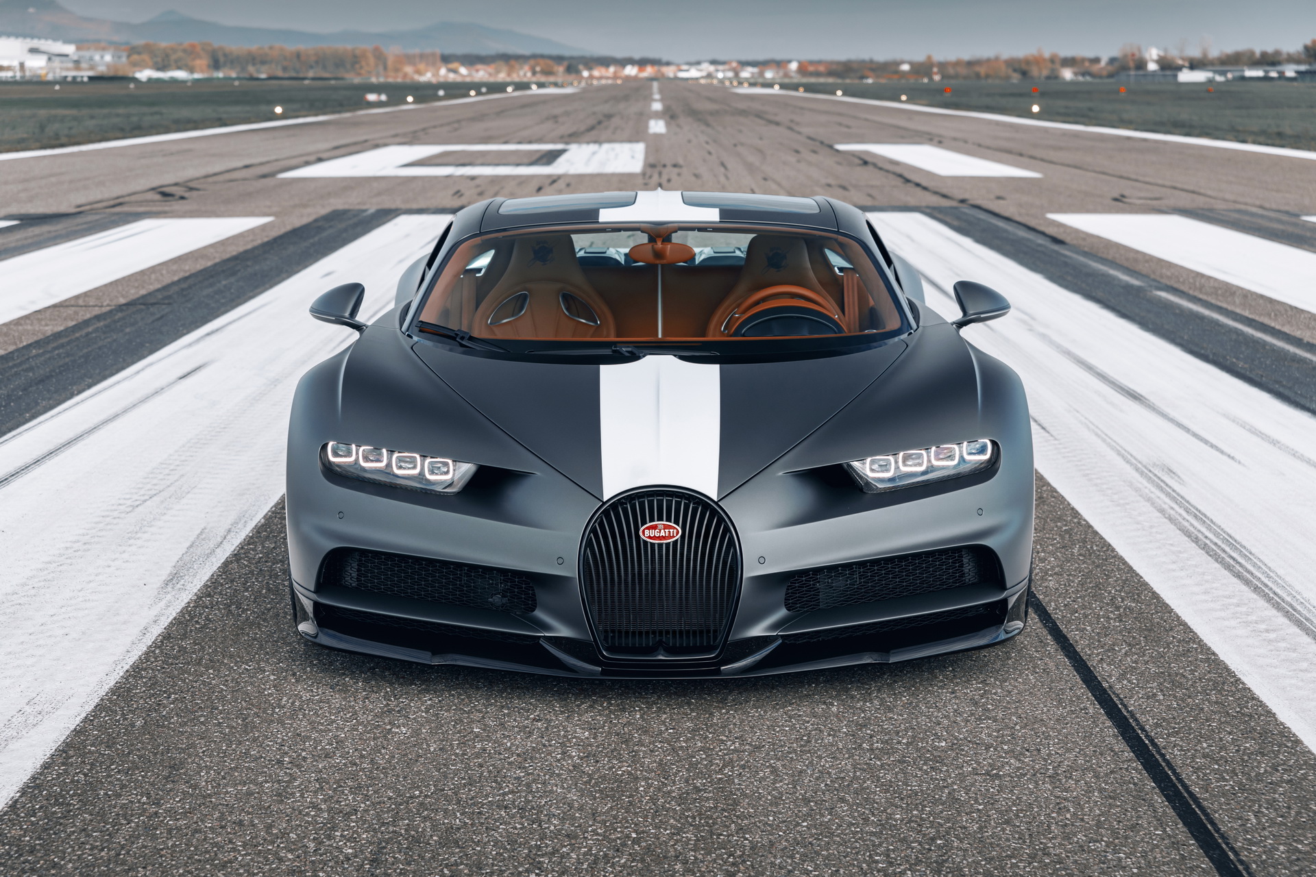 Check Out The Bugatti Chiron Sport Les Legendes Du Ciel Bugatti Supercars Net