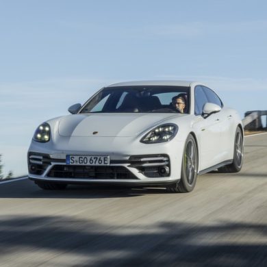 2021 Porsche Panamera Turbo S E-Hybrid