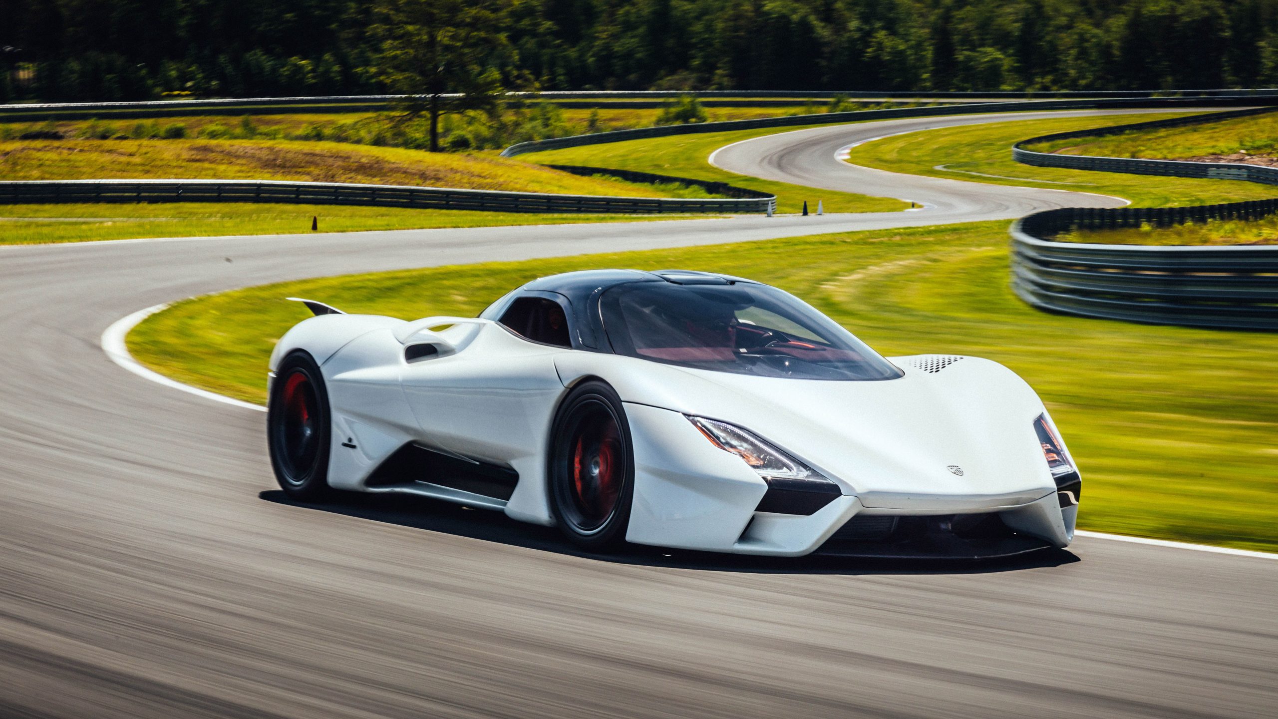 Как быть самой быстрой. Гиперкар Tuatara 2020. Гиперкар SSC Tuatara. Koenigsegg SSC Tuatara. Бугатти туатара.