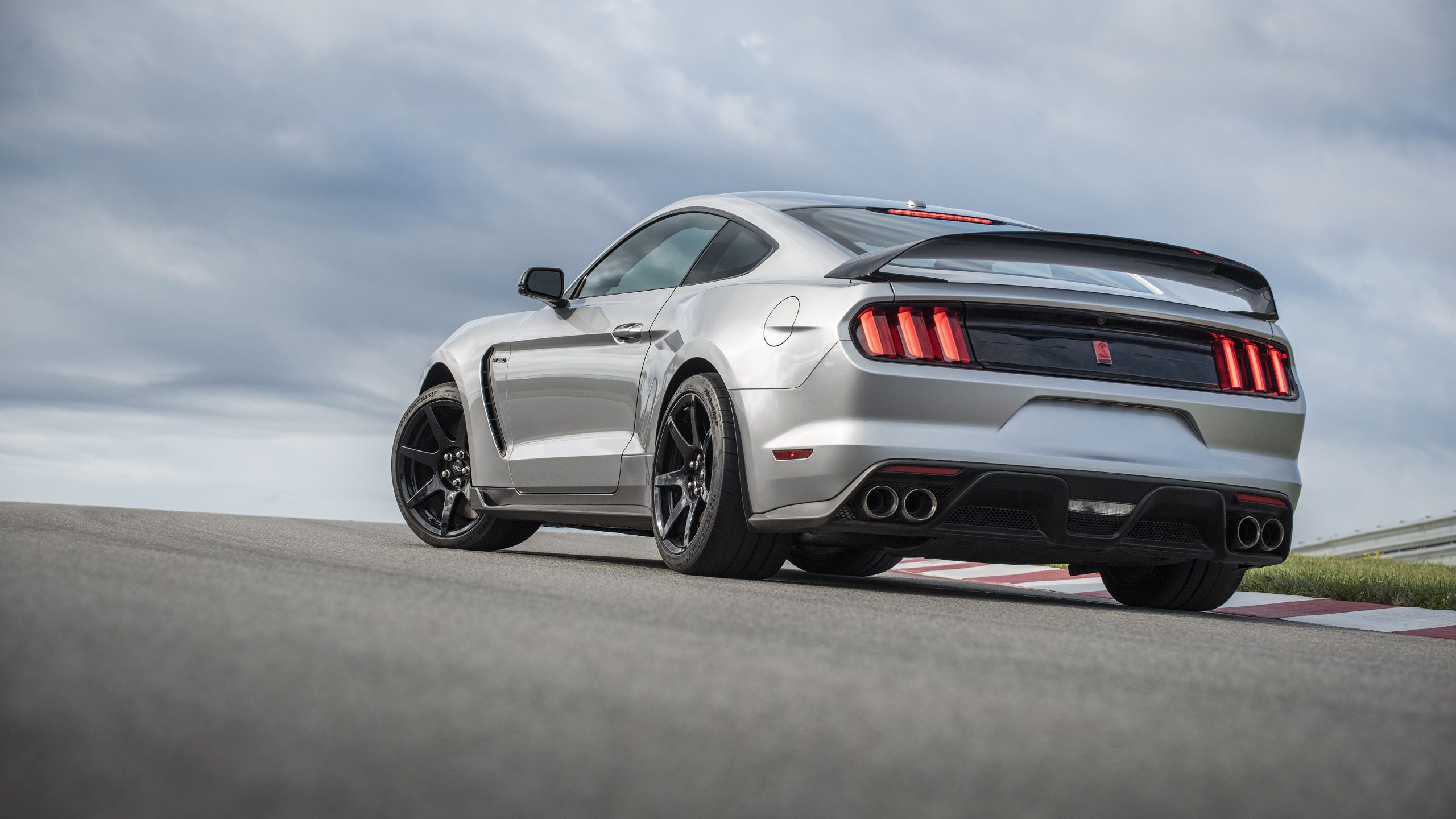 2020 Ford Mustang Shelby GT350R Wallpapers – 