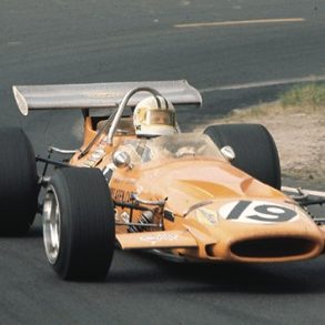 McLaren M14D