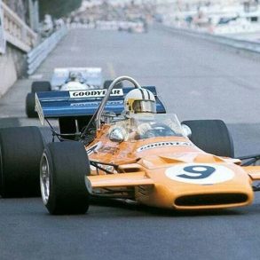 McLaren M19A