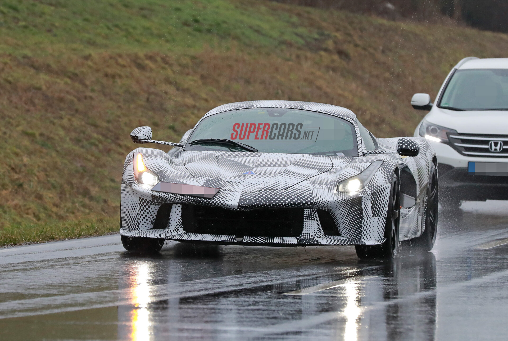 Ferrari Spy shot LaFerrari Test Mule