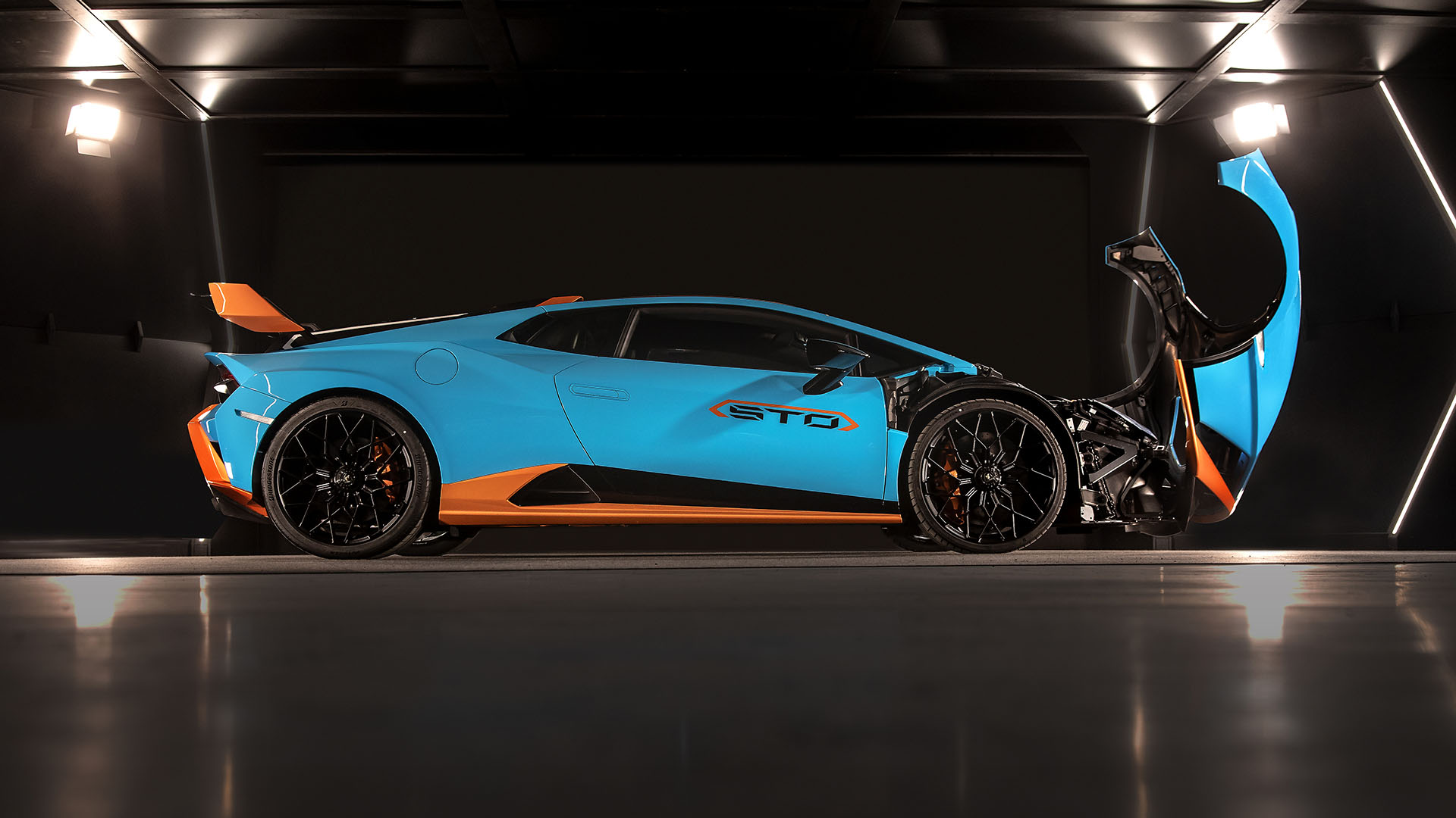 Lamborghini Huracan STO Feature