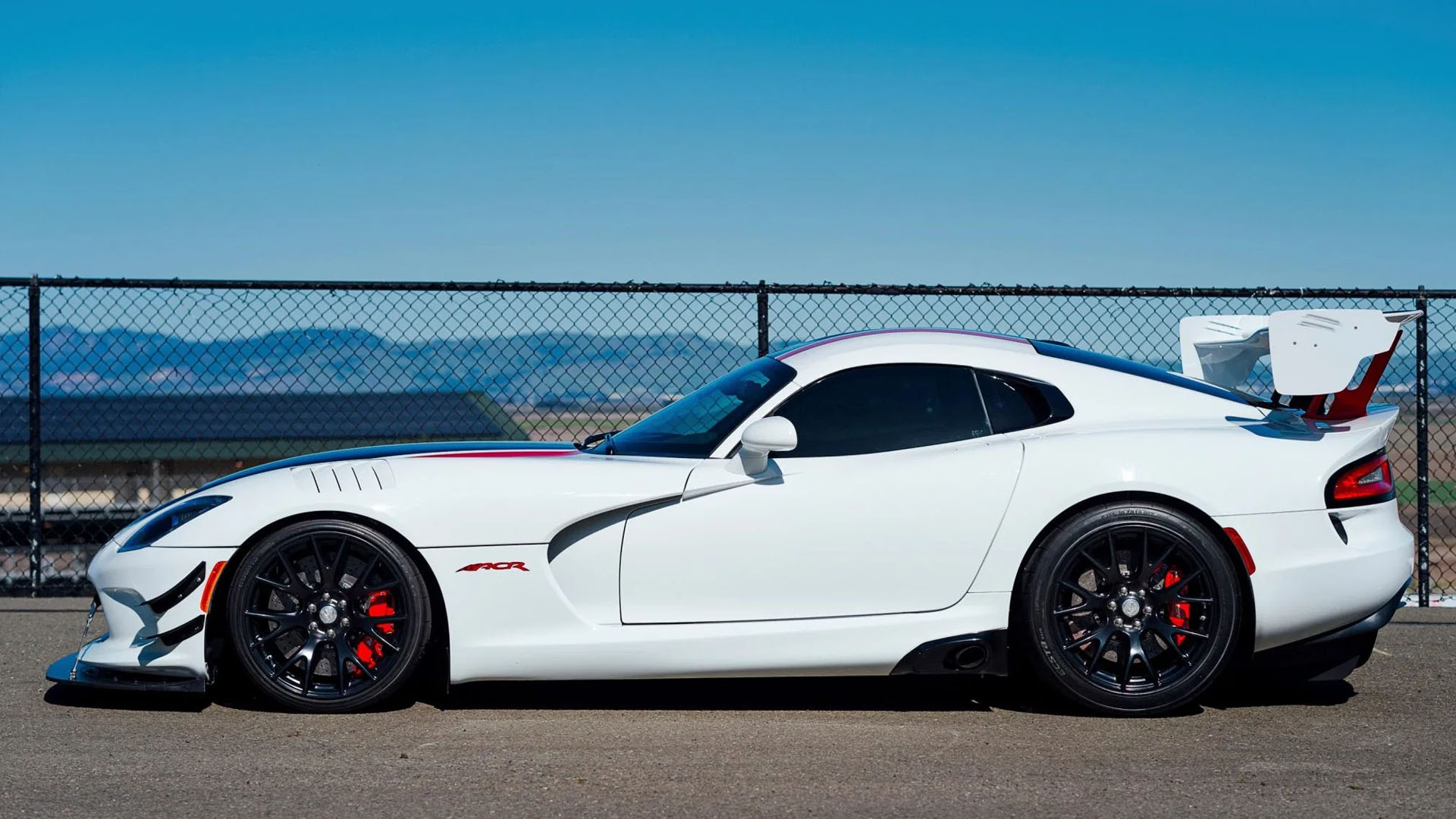16 Dodge Viper Acr Extreme Dodge Supercars Net 16 Dodge Viper Acr Extreme Dodge Supercars Net
