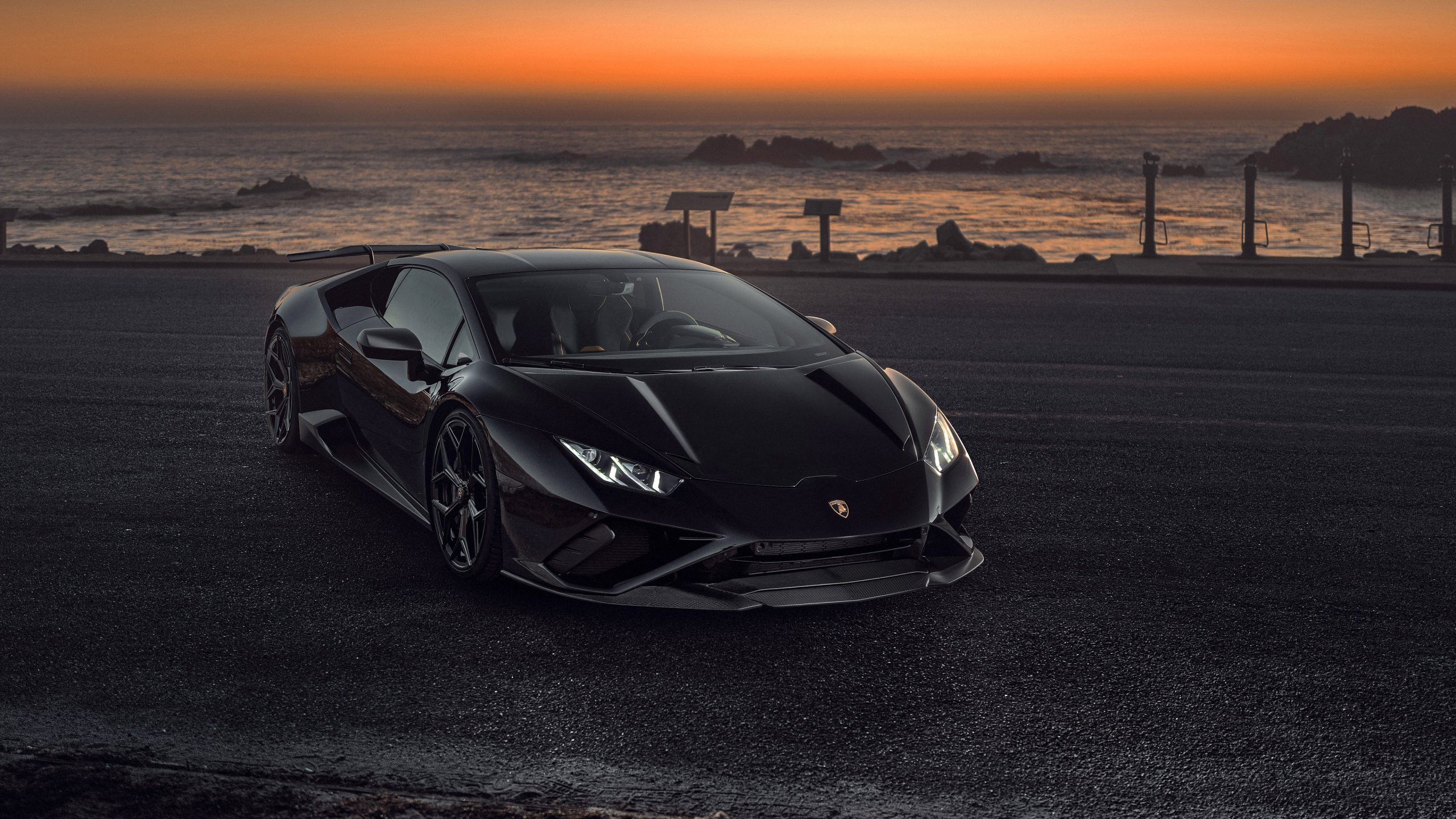 Huracan Black Wallpaper