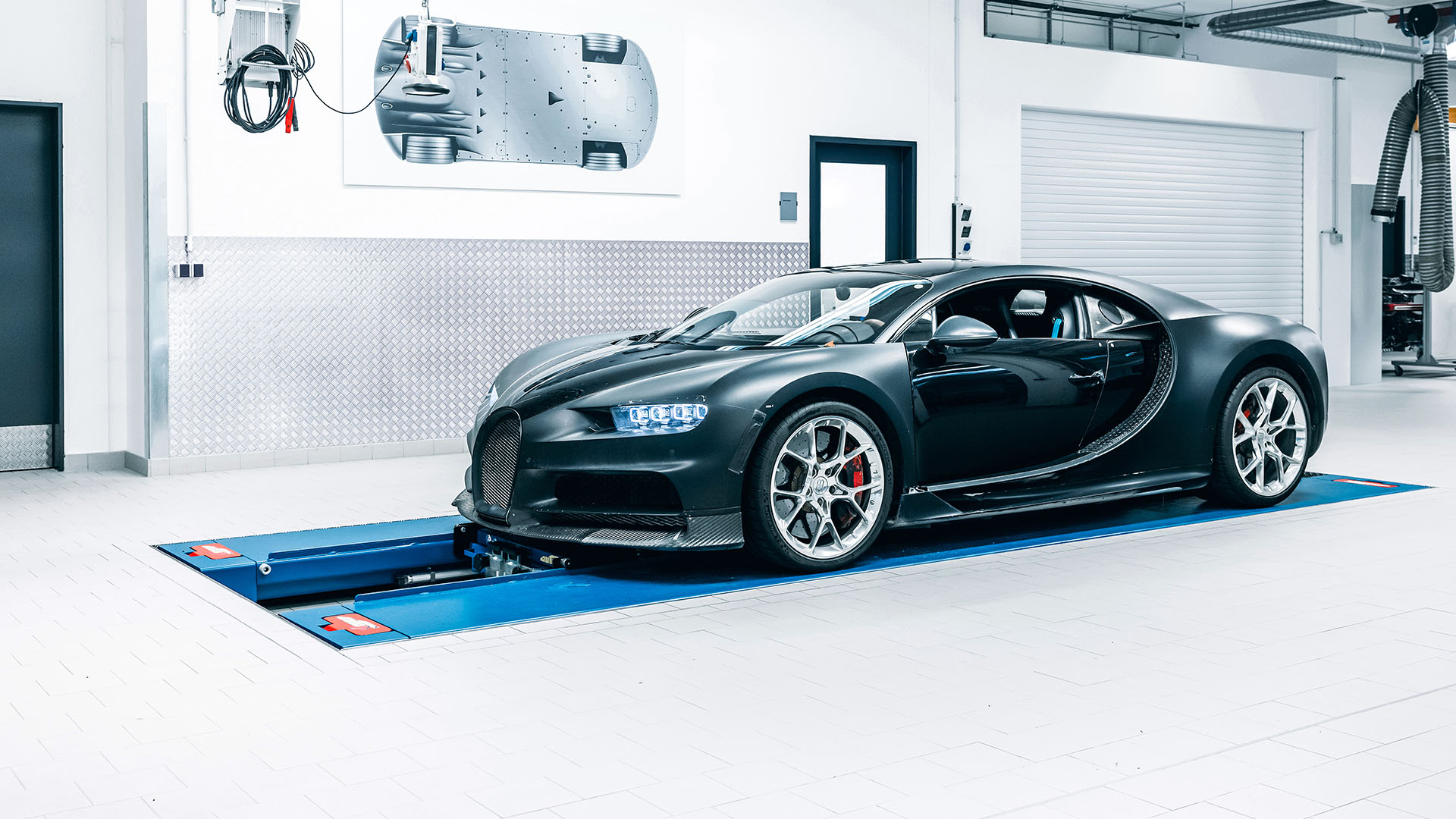 https://www.supercars.net/blog/wp-content/uploads/2021/05/bugatti-chiron-prototype-1.jpg