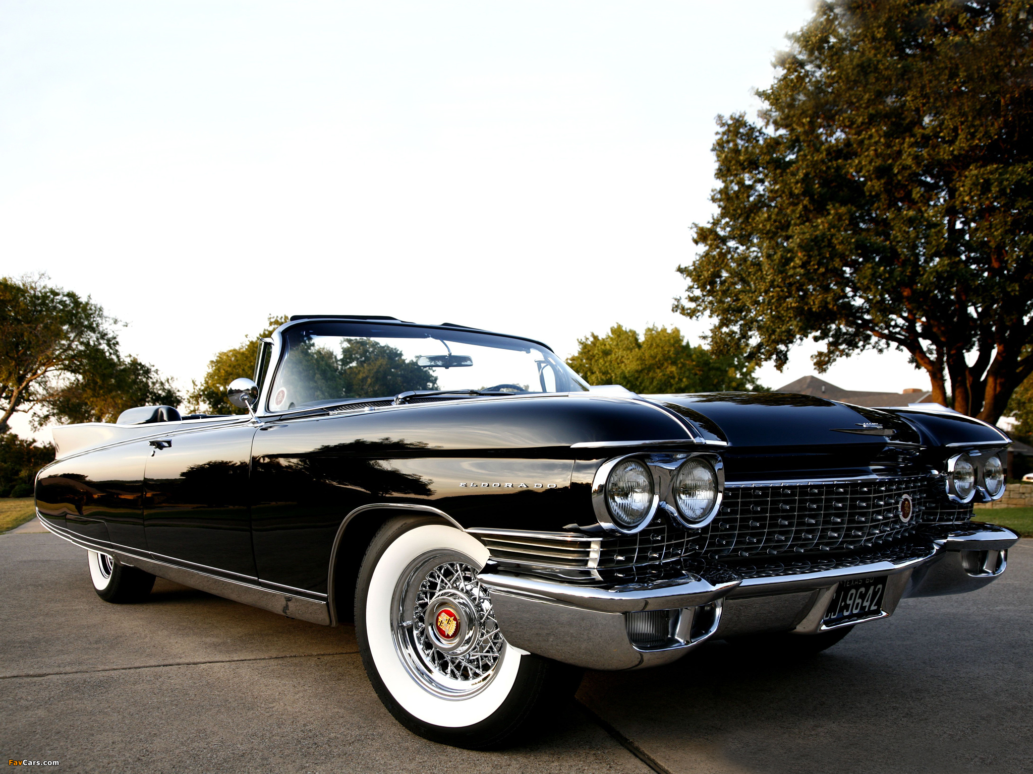 Старые машины черные. Cadillac Eldorado 1957. Cadillac Eldorado 1960. Cadillac Eldorado Biarritz 1960. Cadillac Eldorado Biarritz.