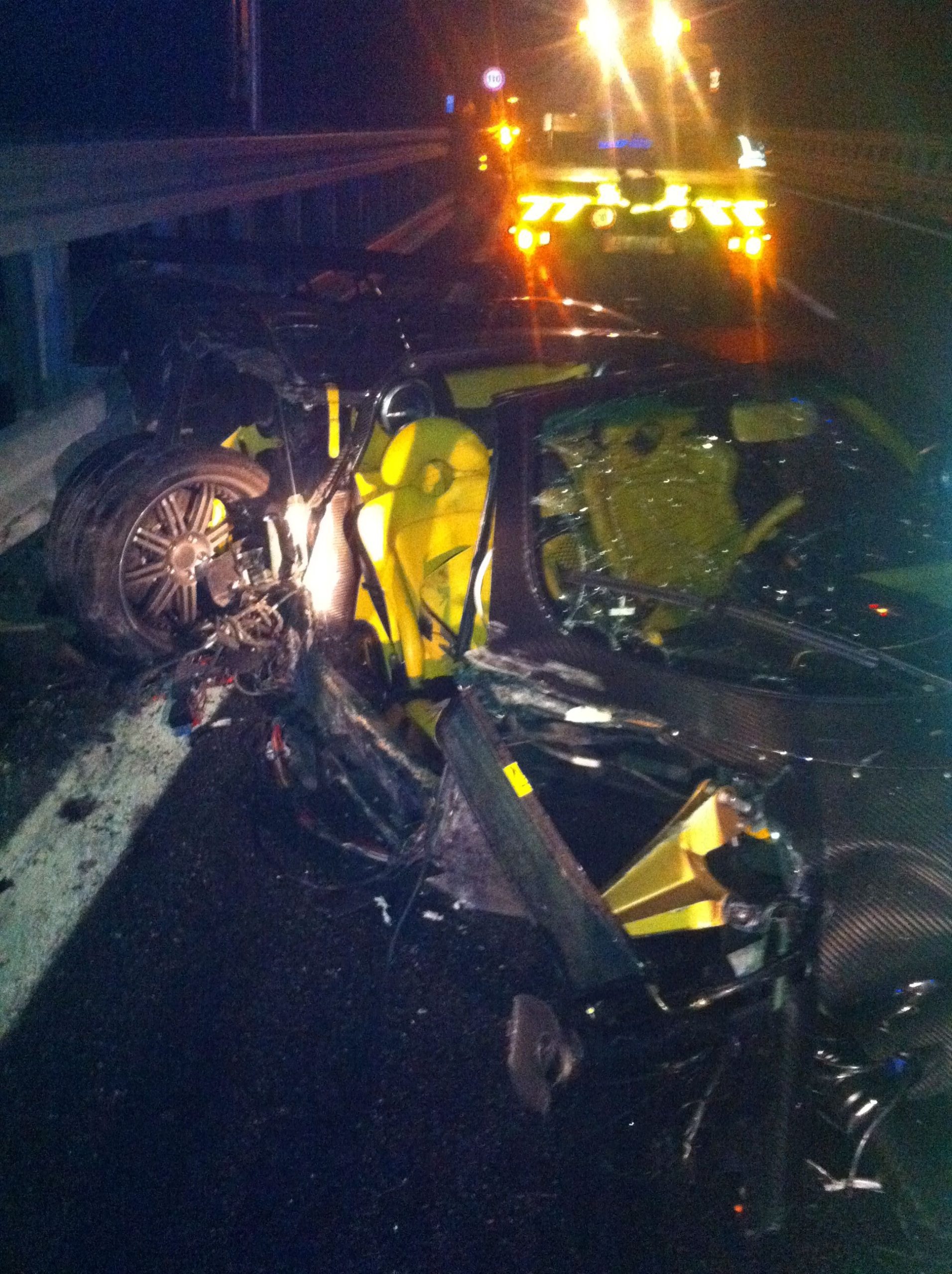 Crashed Pagani Zonda into guardrail