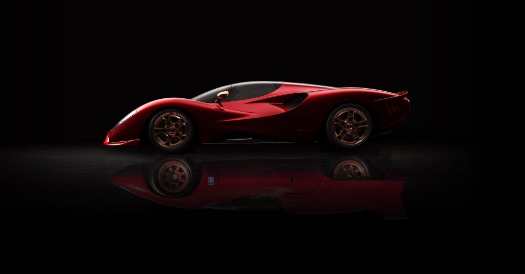 Side view of the De Tomaso P72