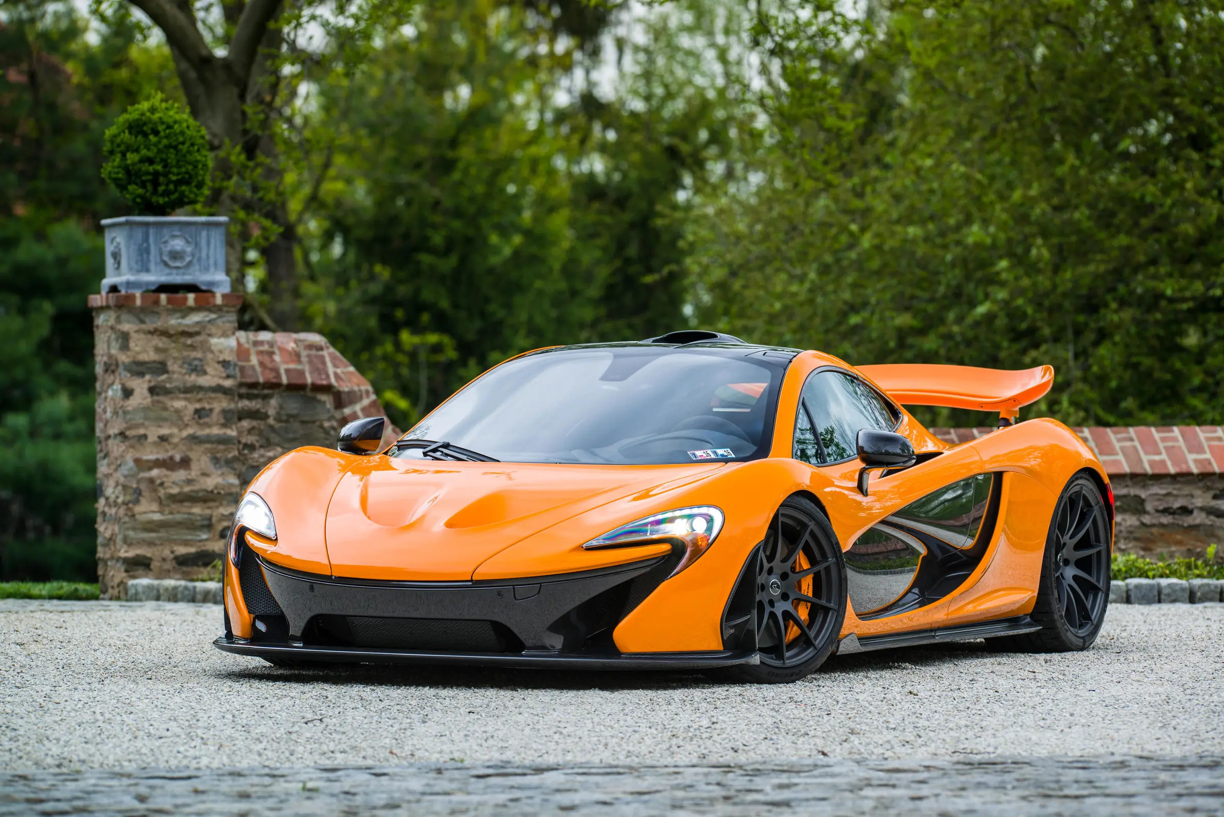 McLaren P1