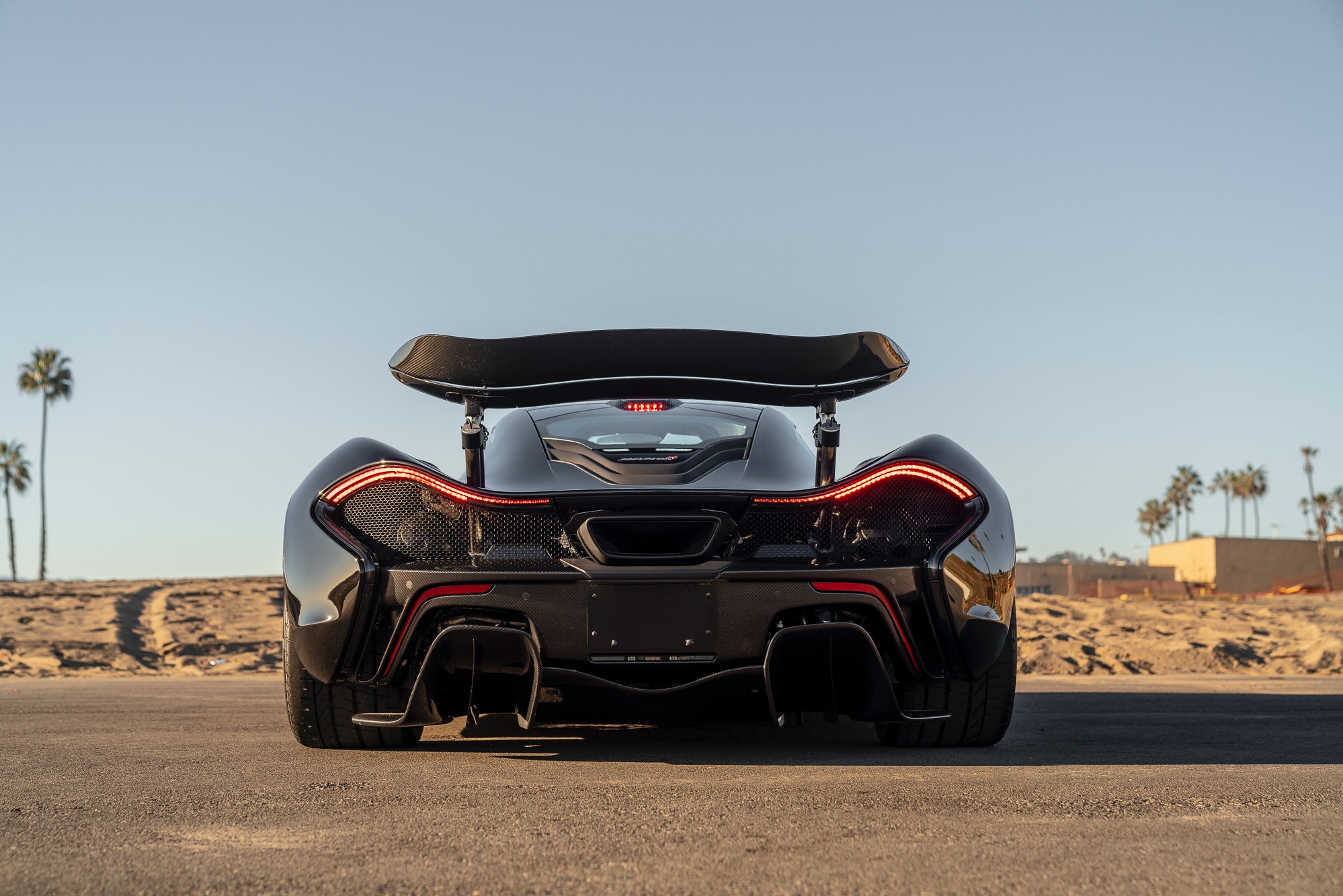 2015 McLaren P1