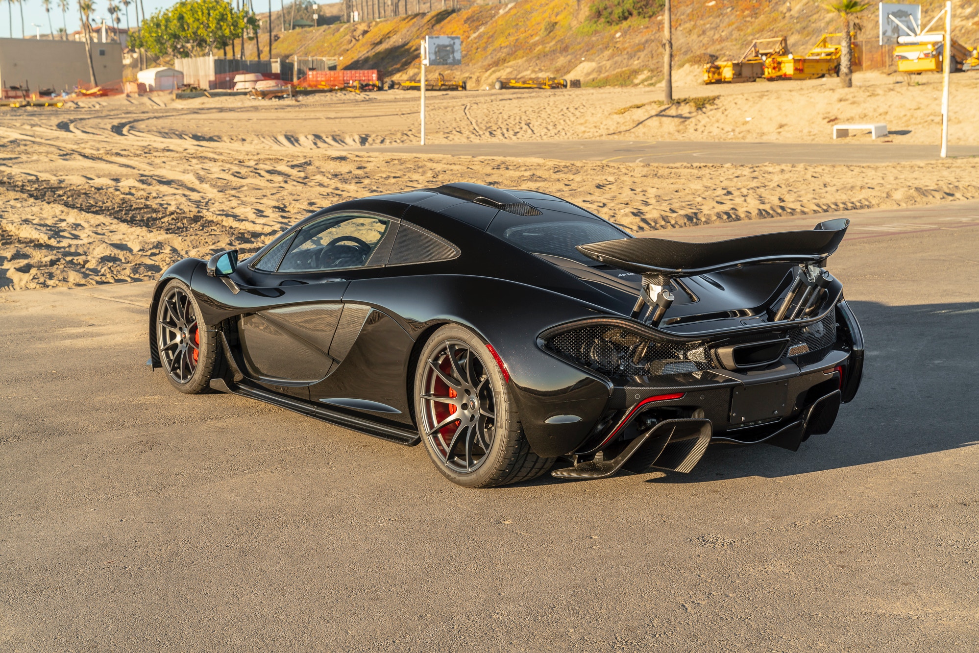 2015 McLaren P1