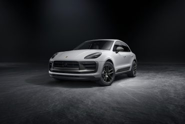 Porsche Macan T Front