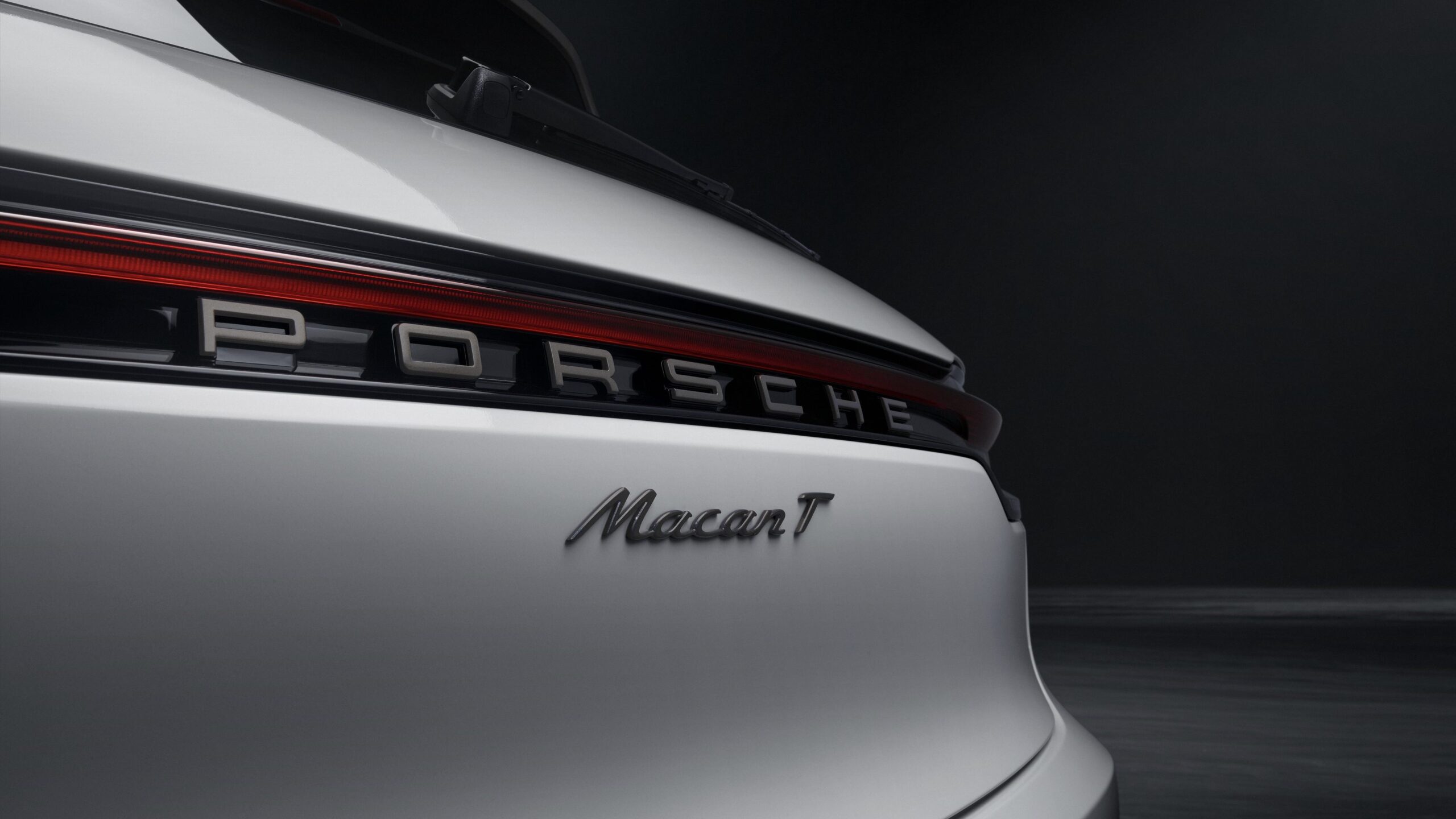 Porsche Macan T Rear Light Strip