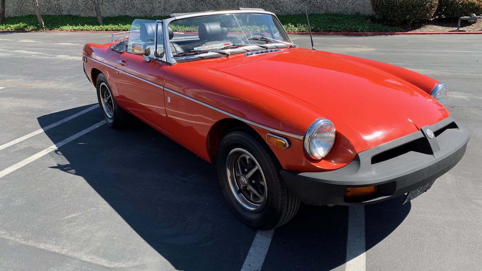 1975 MG MGB with the redesigned front end