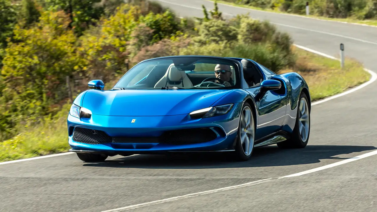 2022 Ferrari 296 GTS