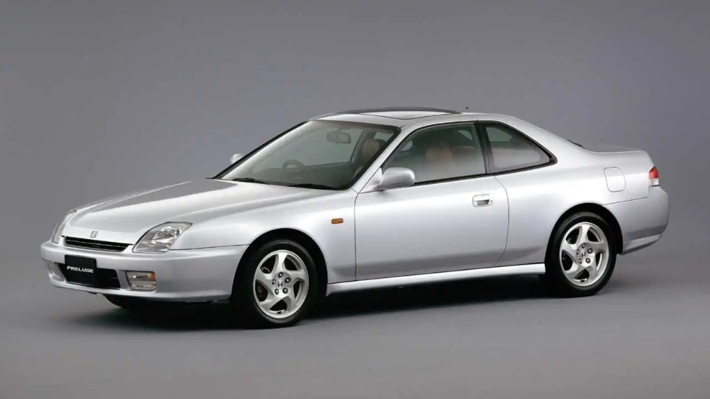 1998 Honda Prelude SiR.S Static Studio Shot