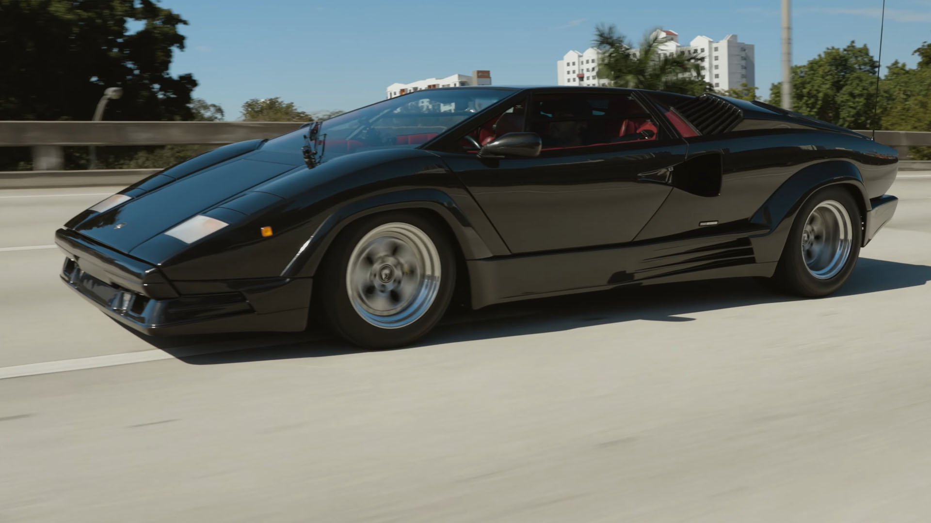 Lamborghini Countach 25th Anniversary classic review 