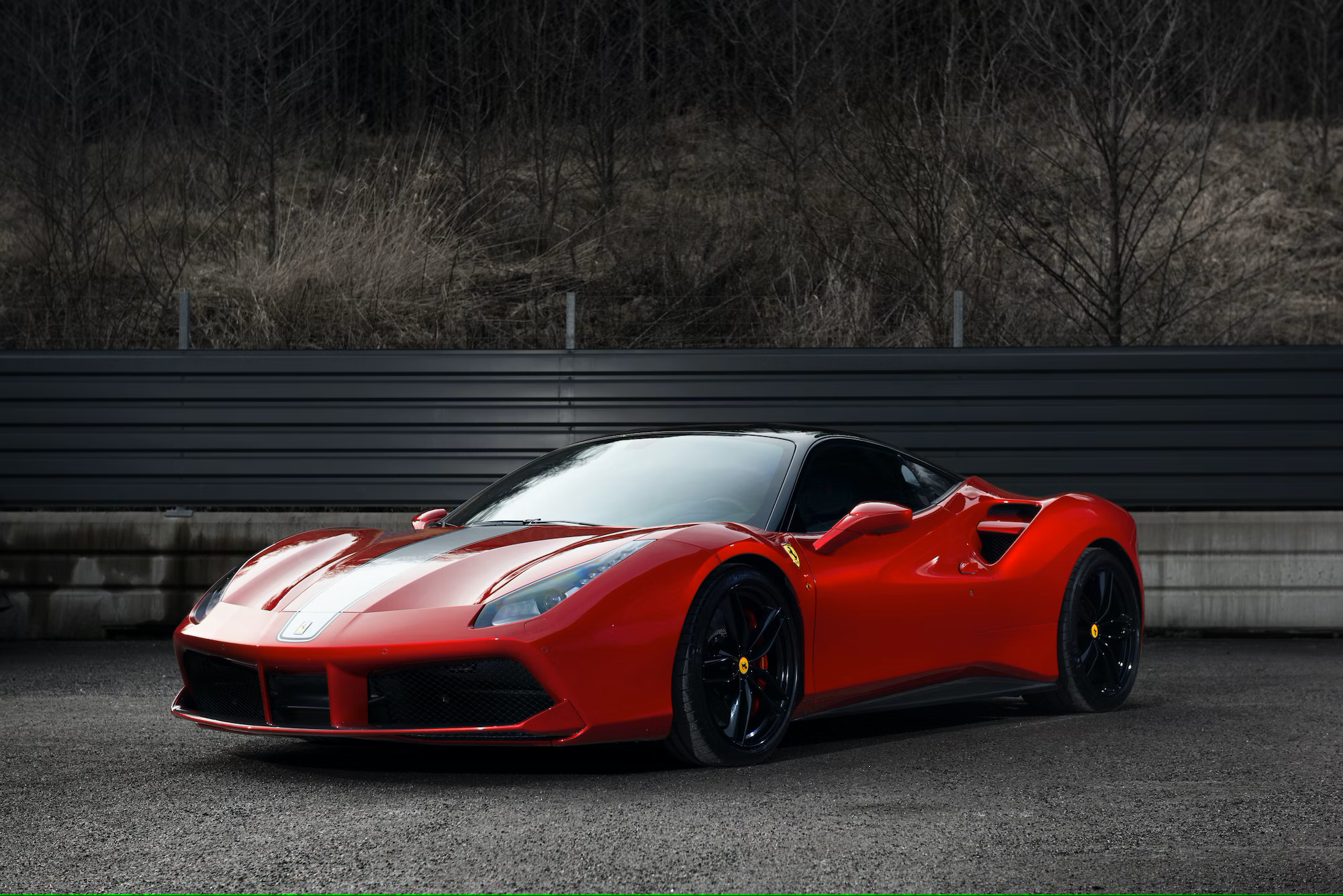 Ferrari 488 GTB: Cool Features