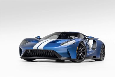 Front-angled view of the 2019 Ford GT finished in Liquid blue and Frozen White stripes.