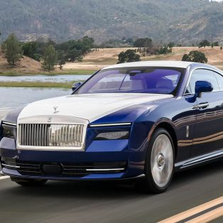 Rolls-Royce Phantom 6x6 Conversion Proves The World Has Gone Mad