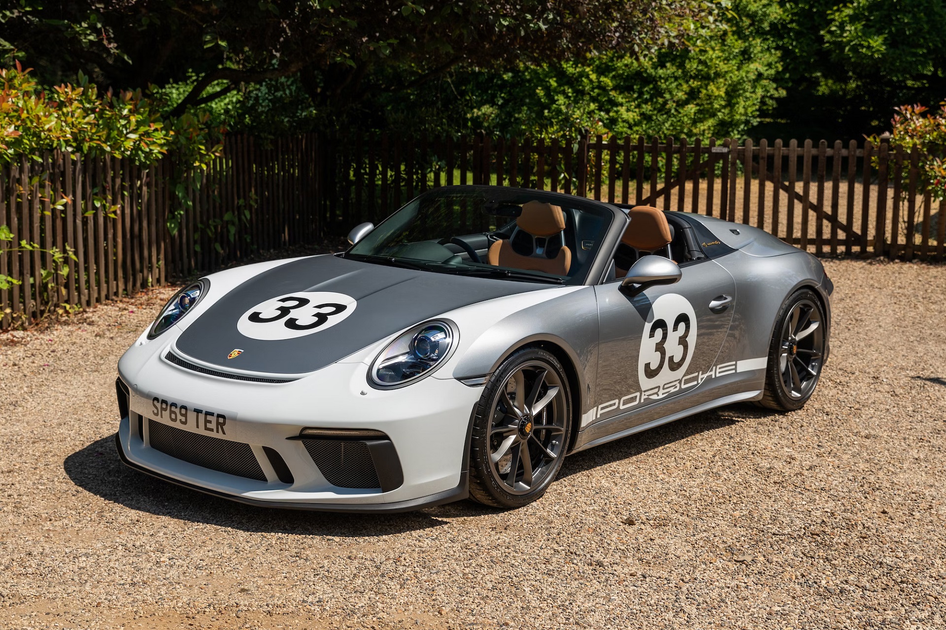 Side-angled view of a 2019 Porsche 911 Speedster with Heritage Design Package