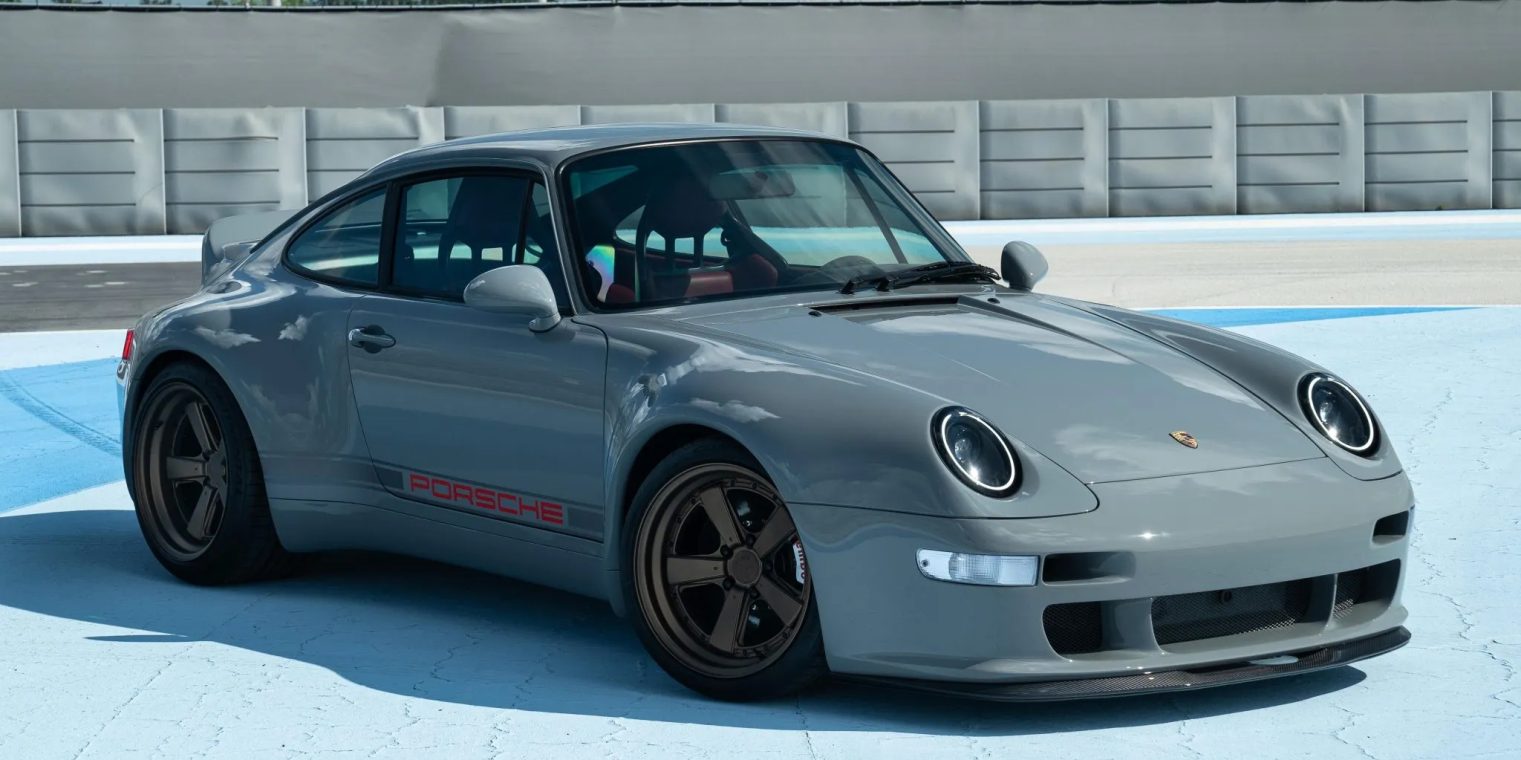 Side-angled view of a Grey 1998 Porsche_Gunther Werks 400R