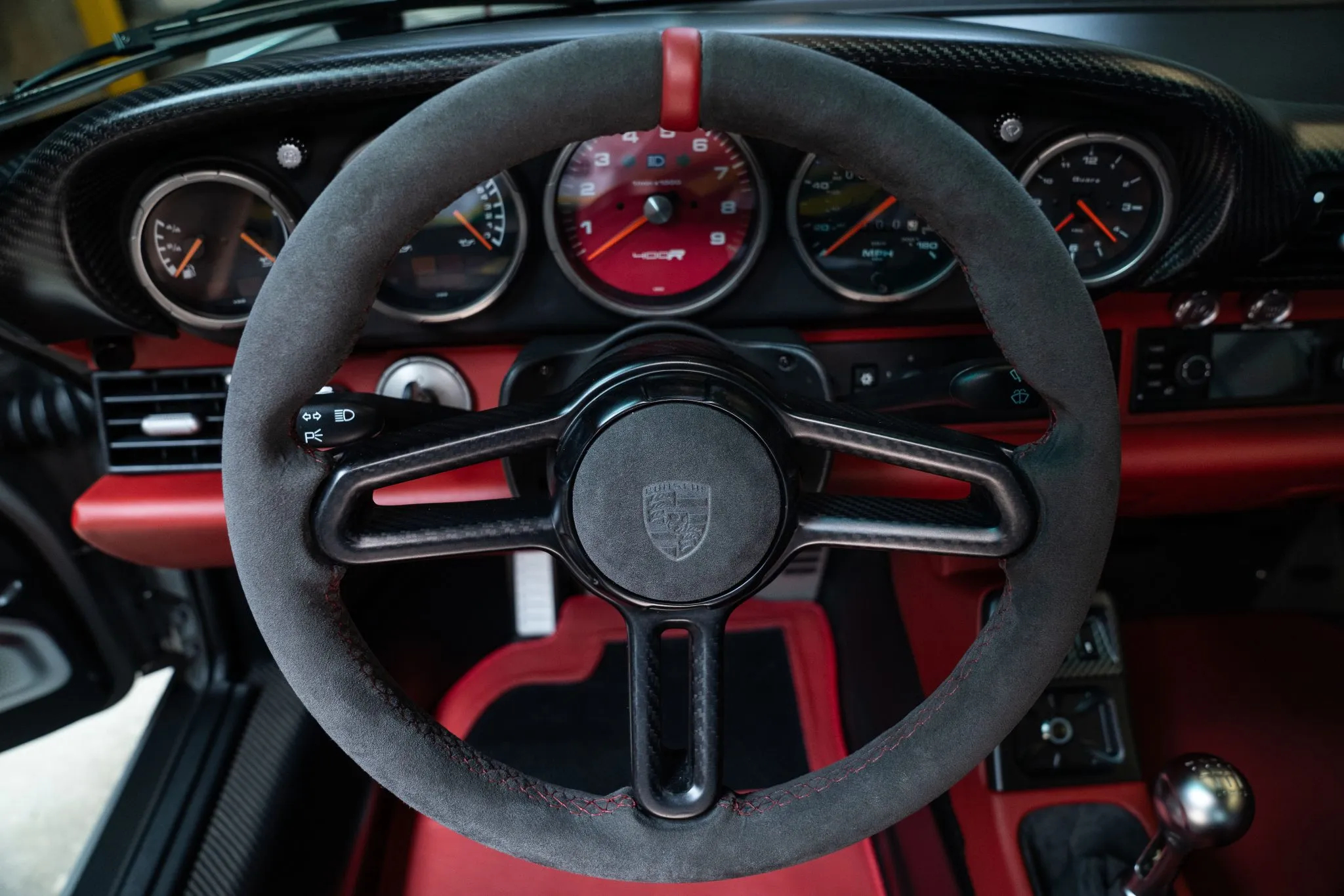 Steering wheel of a Grey 1996 Porsche_Gunther Werks 400R