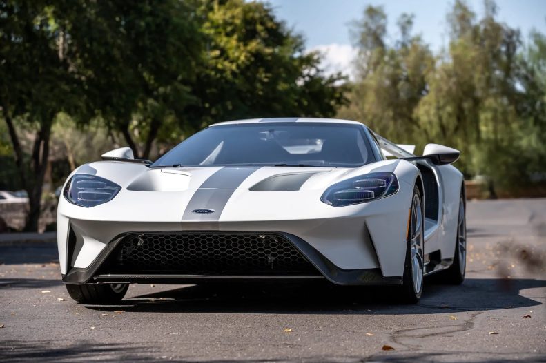 Front-angled-view-of-a-2021-Ford-GT