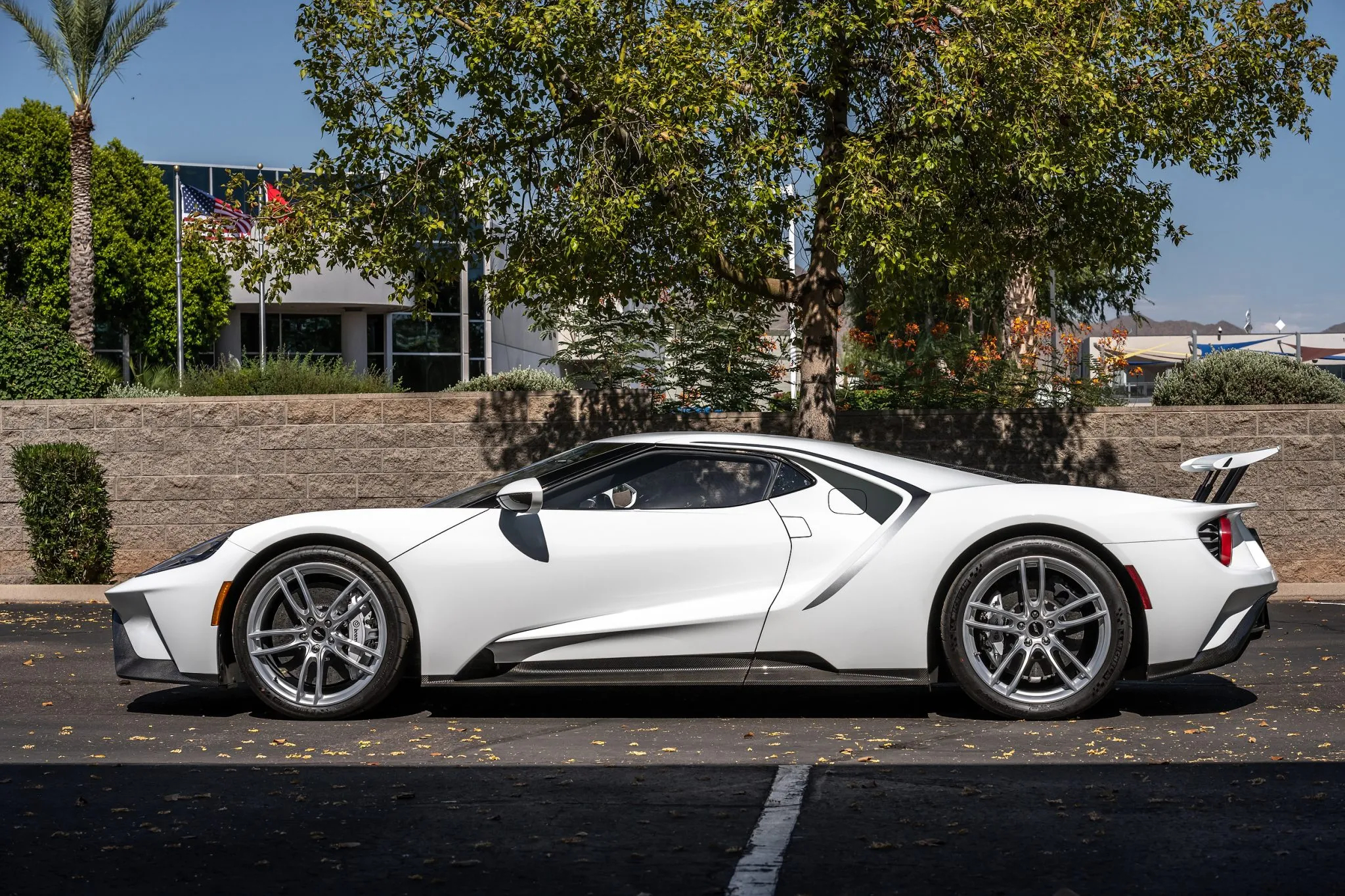 side-profile-of-a-2021-Ford-GT