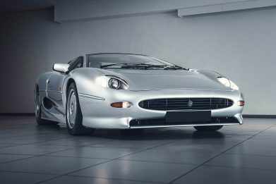 Front angled image of a silver 1993 Jaguar XJ220