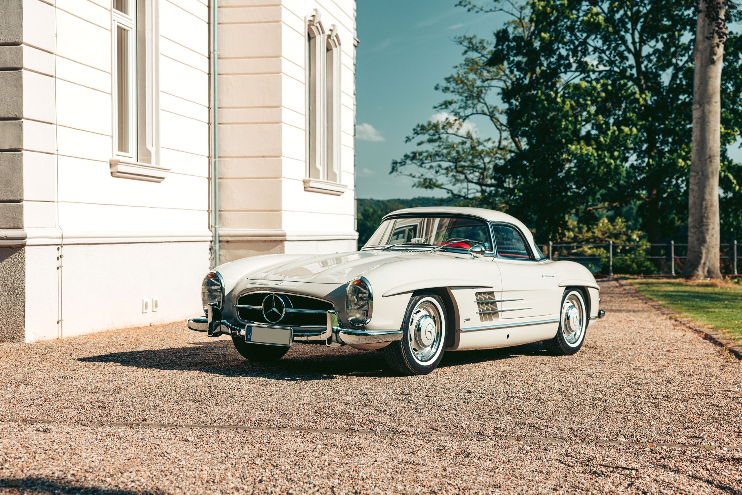 1963 Mercedes-Benz 300 SL Roadster Keno Zache ©2022 Courtesy of RM Sotheby's