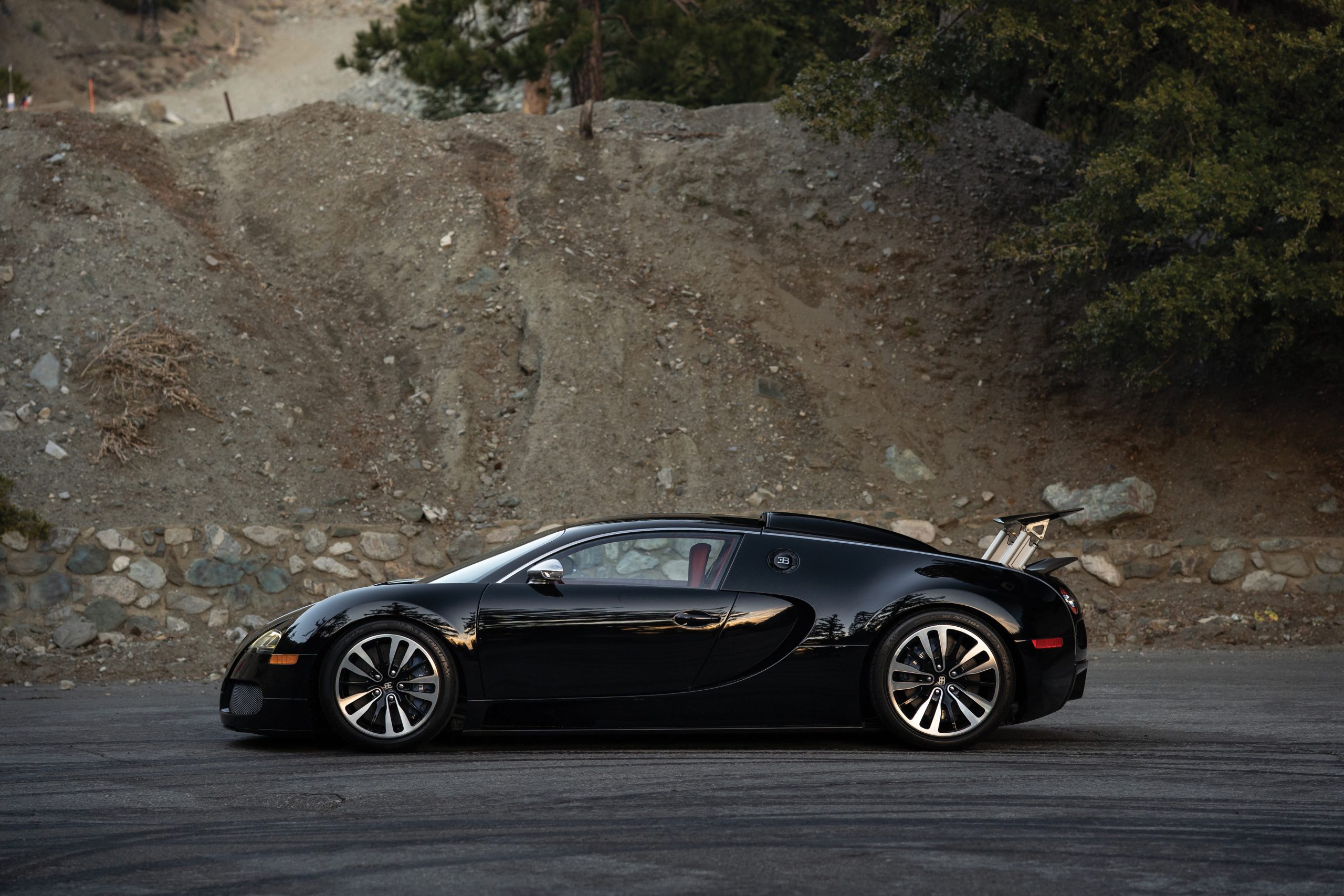2010 Bugatti Veyron 16.4 'Sang Noir' Karissa Hosek ©2019 Courtesy of RM Sotheby's