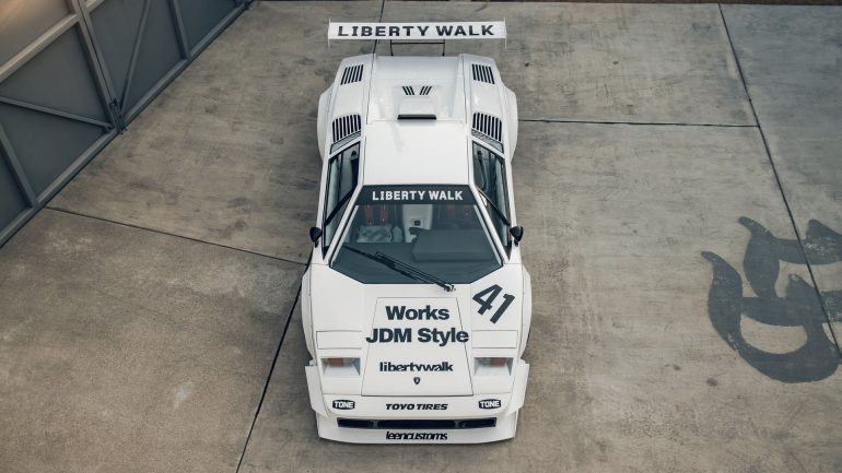 The new king ... the LB-Works Countach