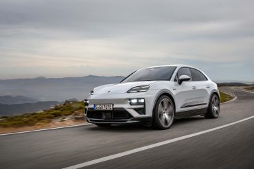 2025 Porsche Macan Turbo