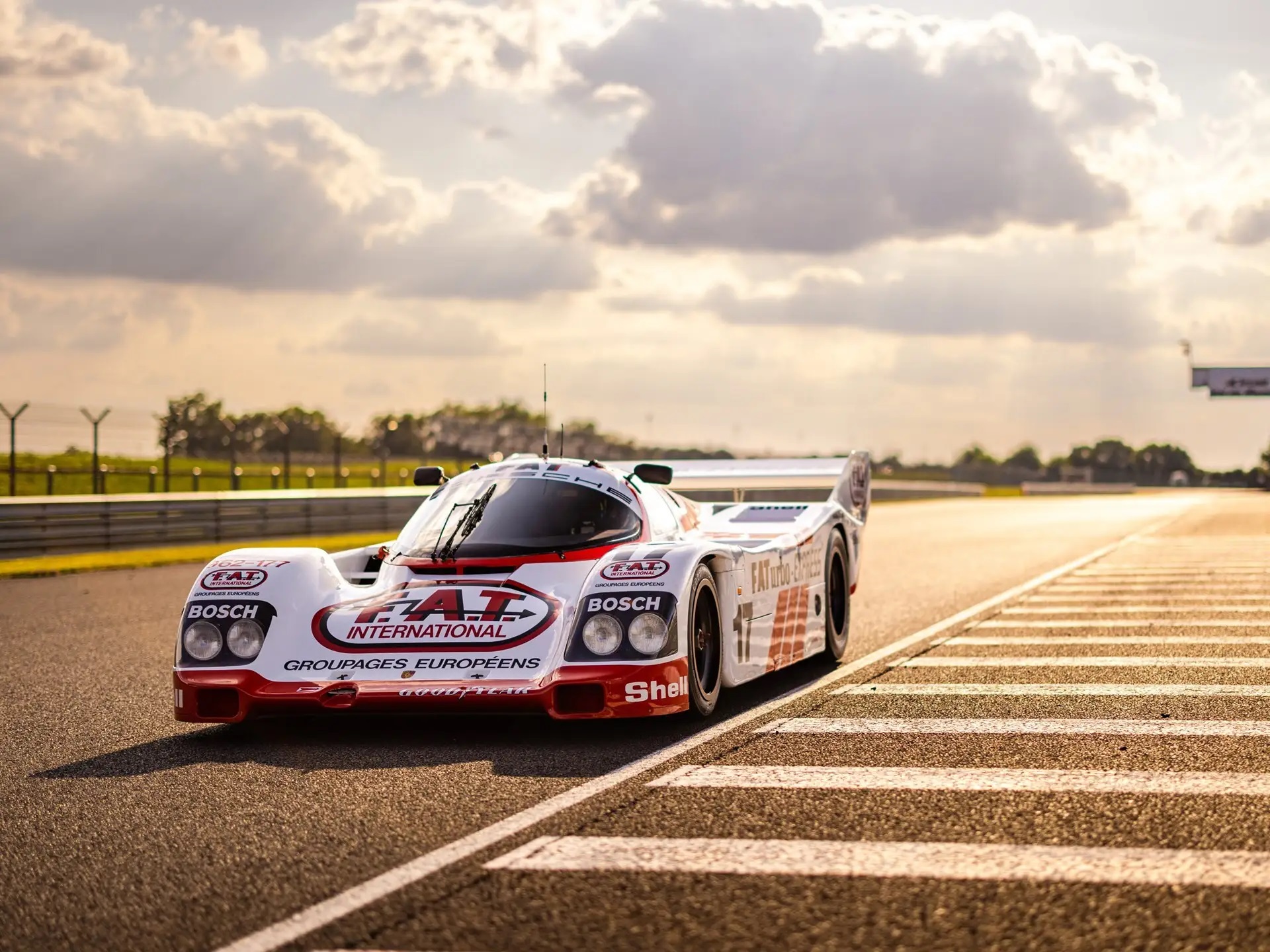 Porsche 962 (Featured) Archives - Supercars.net
